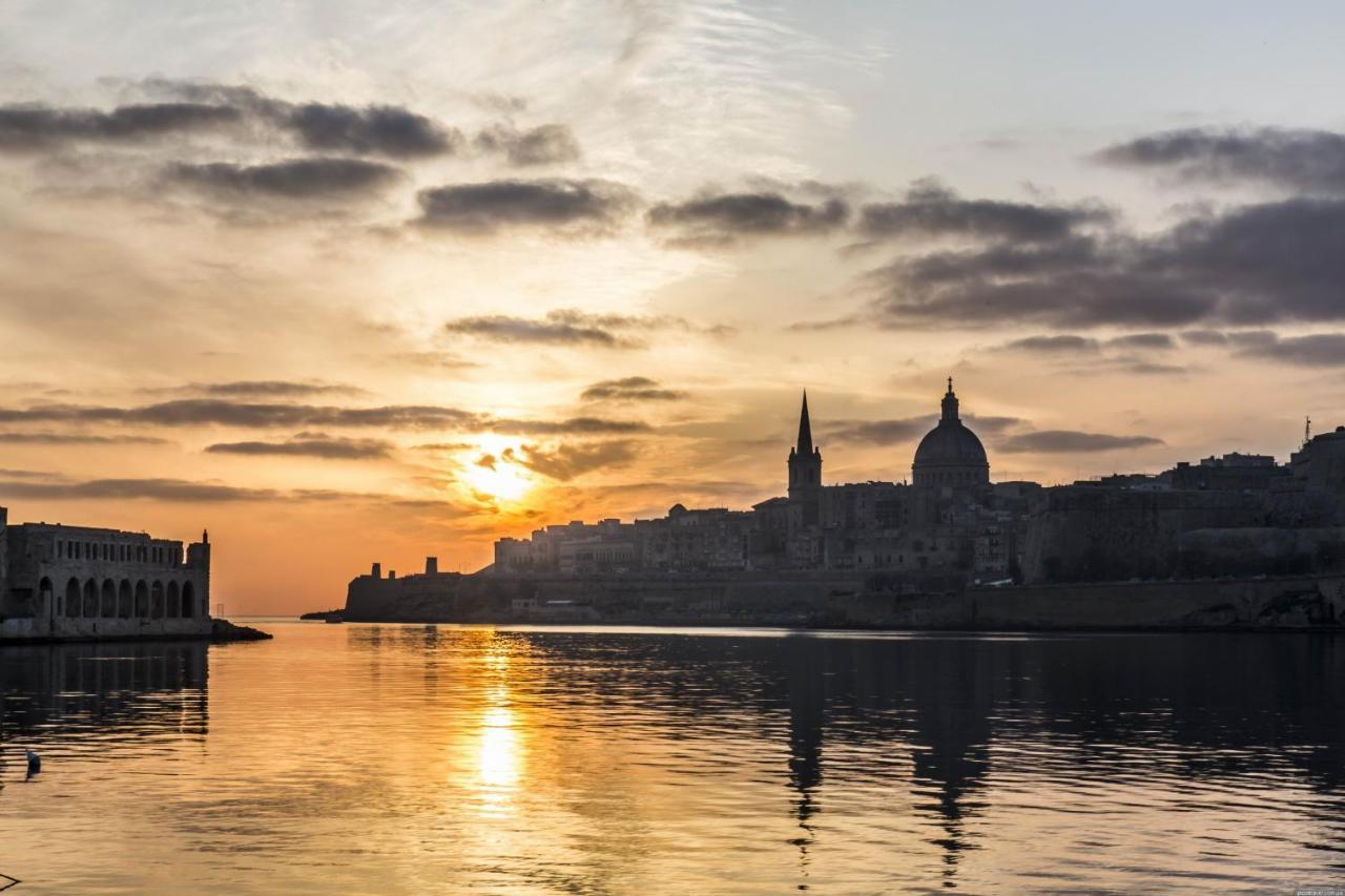 Superlative Apartment With Valletta And Harbour Views Σλιέμα Εξωτερικό φωτογραφία
